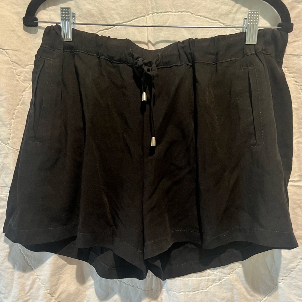 Splendid black elastic waist short rayon voile ruffle shorts size xlarge - Picture 2 of 6